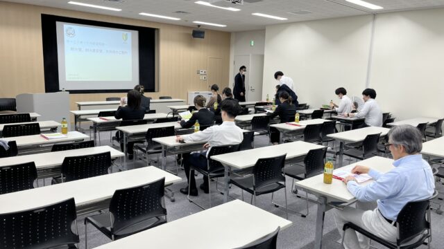 社内勉強会「意匠と法規の交差点」開催